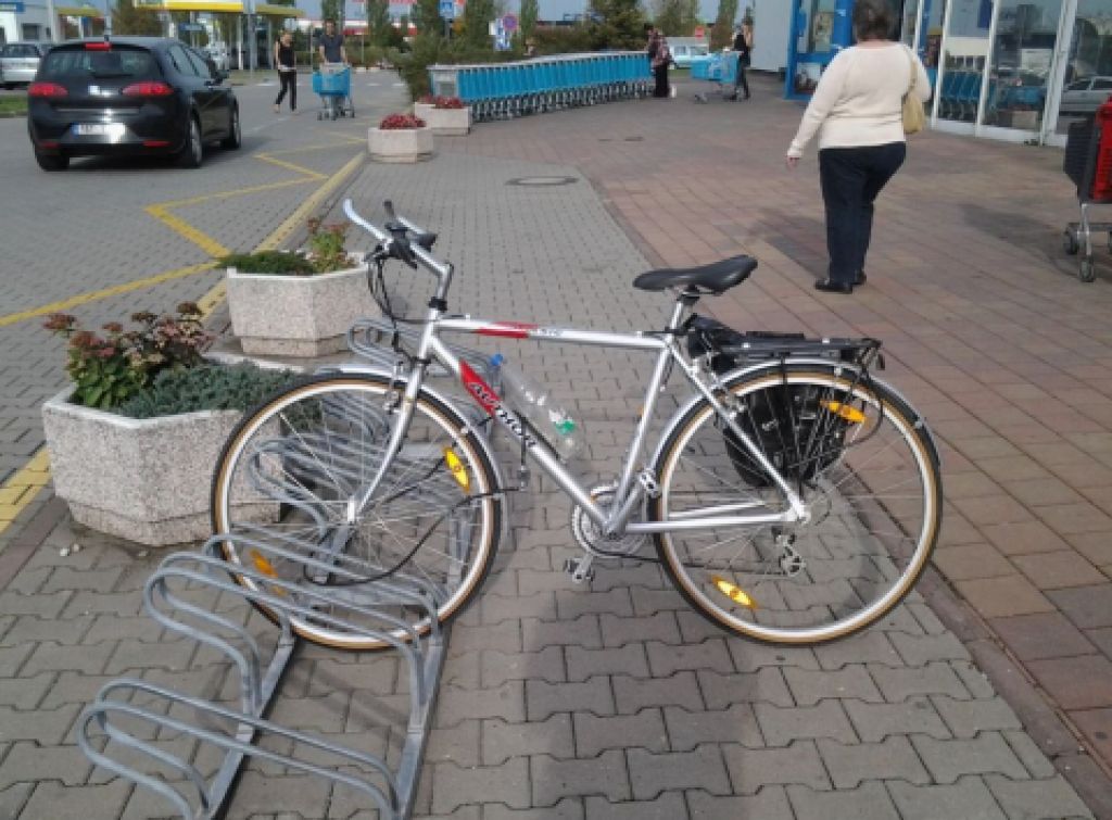 Bez motoru